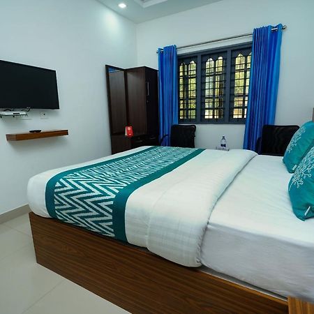 Oyo 6526 Ap Residency City Sultan Bathery Exterior foto