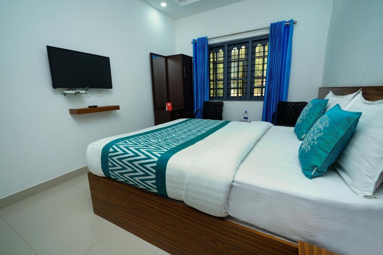 Oyo 6526 Ap Residency City Sultan Bathery Exterior foto